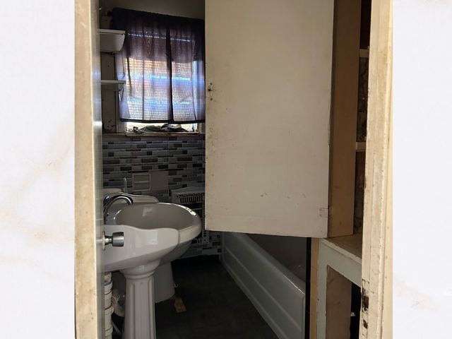 1406 Lynn Haven Avenue, Dallas, TX 75216