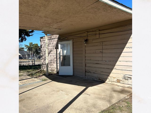 1406 Lynn Haven Avenue, Dallas, TX 75216