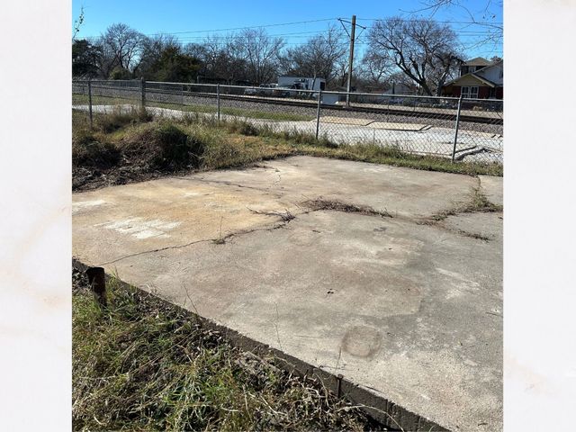 1406 Lynn Haven Avenue, Dallas, TX 75216