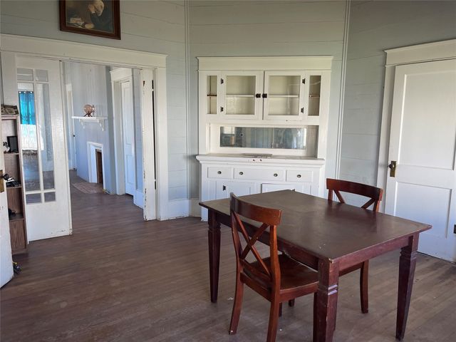 432 S Main Street, Springtown, TX 76082