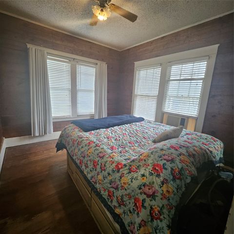 432 S Main Street, Springtown, TX 76082