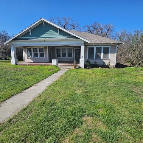 432 S Main Street, Springtown, TX 76082