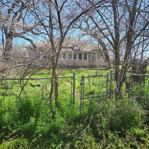 432 S Main Street, Springtown, TX 76082