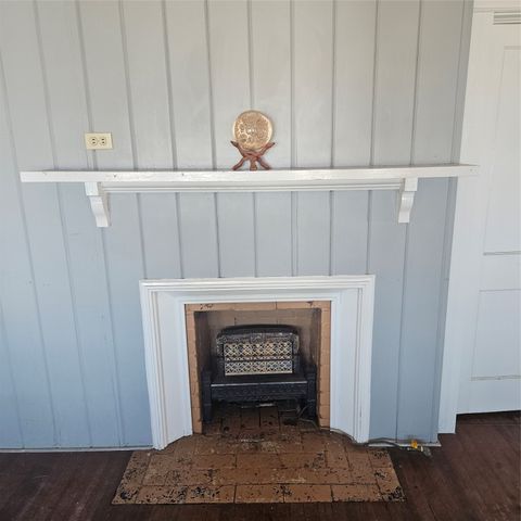 432 S Main Street, Springtown, TX 76082