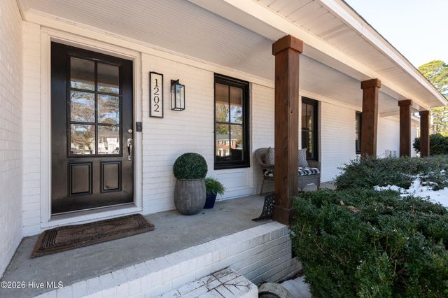 1202 Drexel Lane, Greenville, NC 27858