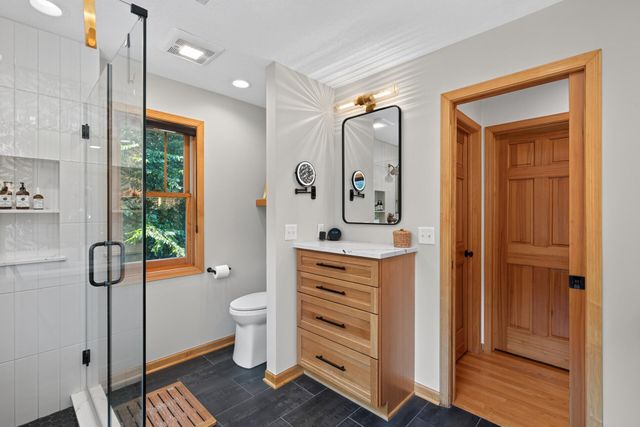 6539 Orchard Ridge Trail, Woodbury, MN 55129