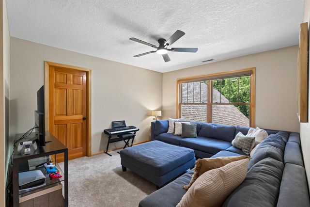 6539 Orchard Ridge Trail, Woodbury, MN 55129