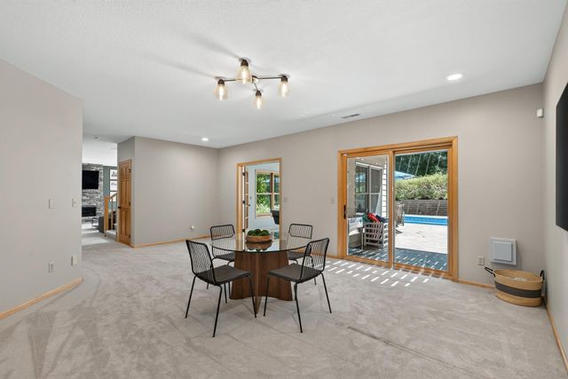 6539 Orchard Ridge Trail, Woodbury, MN 55129