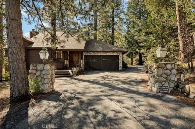 26211 Spyglass, Lake Arrowhead, CA 92352
