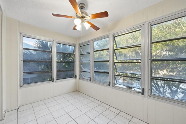 9430 Poinciana Place 409, Davie, FL 33324
