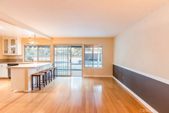 23132 Posada, Valencia, CA 91354