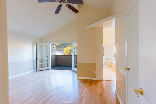 23132 Posada, Valencia, CA 91354