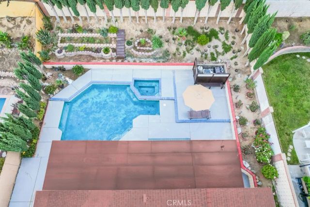 23132 Posada, Valencia, CA 91354