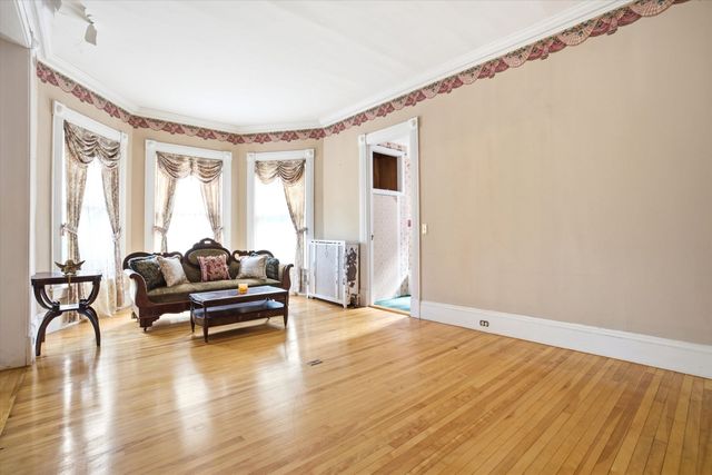 2108 Elm Street, Manchester, NH 03104