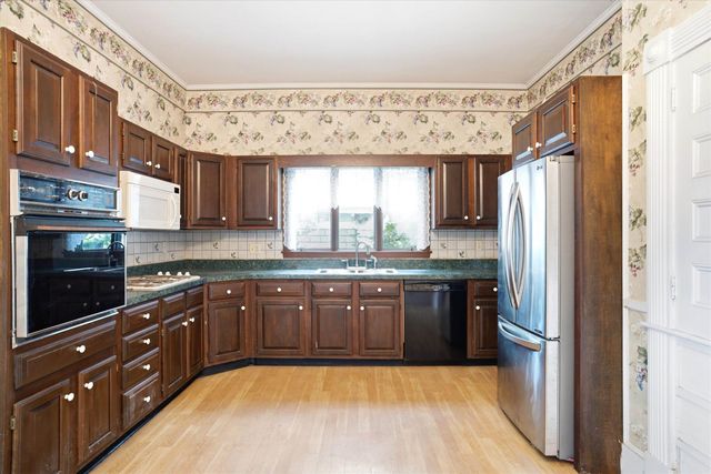 2108 Elm Street, Manchester, NH 03104
