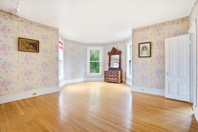 2108 Elm Street, Manchester, NH 03104