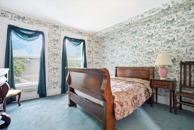 2108 Elm Street, Manchester, NH 03104