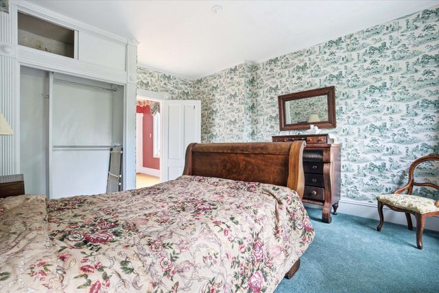 2108 Elm Street, Manchester, NH 03104