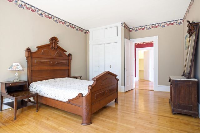 2108 Elm Street, Manchester, NH 03104