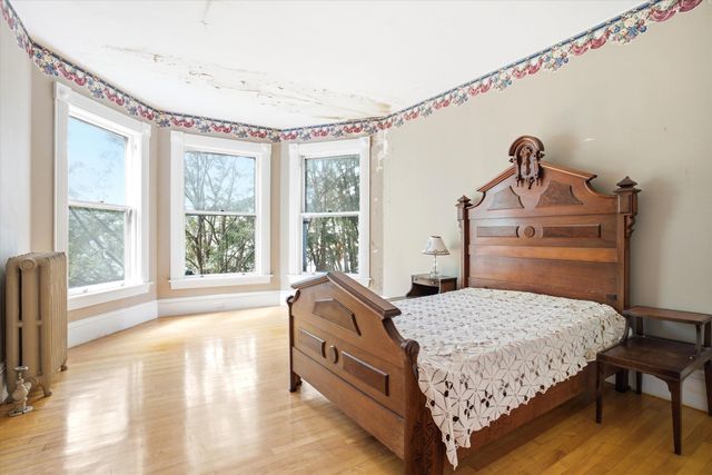 2108 Elm Street, Manchester, NH 03104