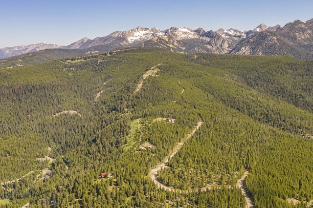 121 Old Toby Road, Big Sky, MT 59716