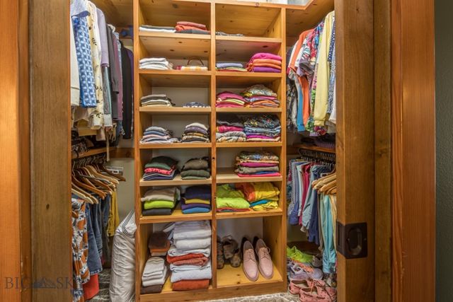 121 Old Toby Road, Big Sky, MT 59716