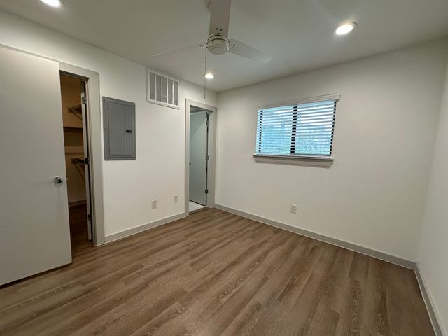 4526 Munger Avenue 206, Dallas, TX 75204