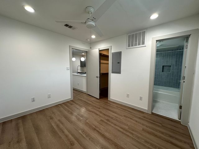 4526 Munger Avenue 206, Dallas, TX 75204