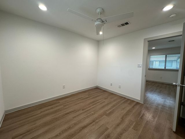 4526 Munger Avenue 206, Dallas, TX 75204
