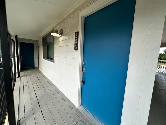 4526 Munger Avenue 206, Dallas, TX 75204