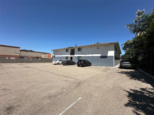 4526 Munger Avenue 206, Dallas, TX 75204