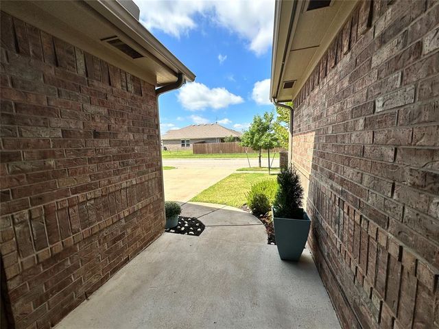 2328 NW 191st Court, Edmond, OK 73012