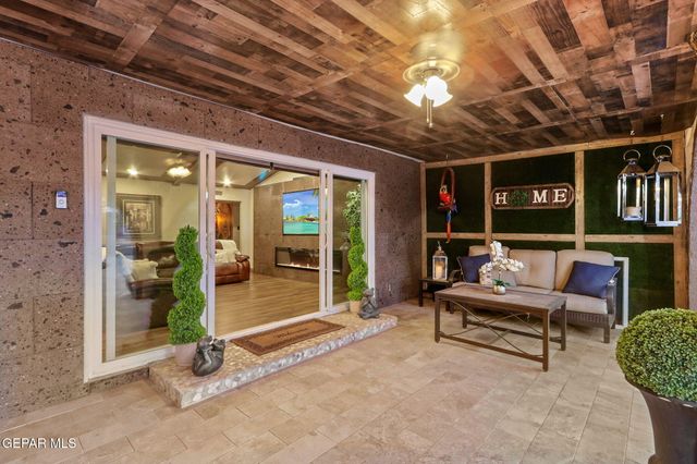 11179 Leo Collins Drive, El Paso, TX 79936