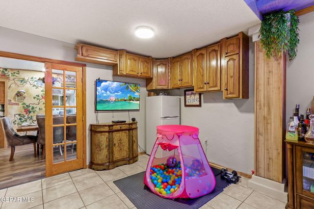 11179 Leo Collins Drive, El Paso, TX 79936