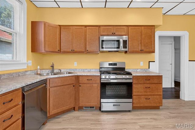 3405 Brown Road, St John, MO 63114