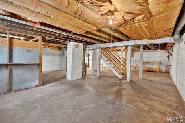 3405 Brown Road, St John, MO 63114