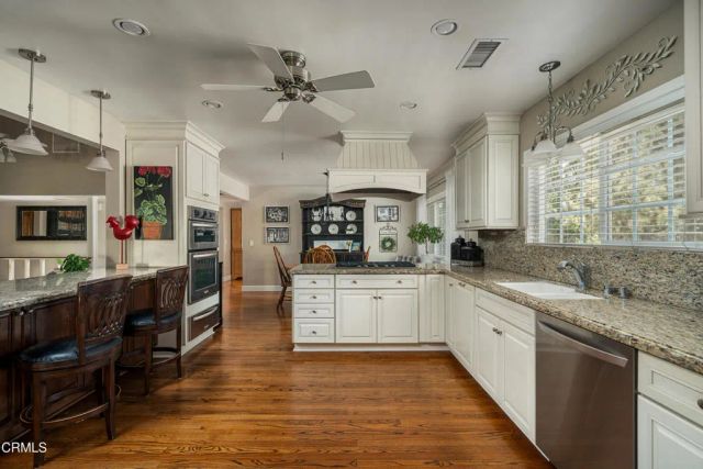 3615 Los Amigos Street, Glendale, CA 91214