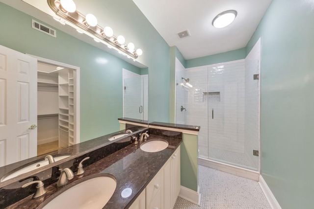 1002 Vinings Forest Lane SE 10, Smyrna, GA 30080