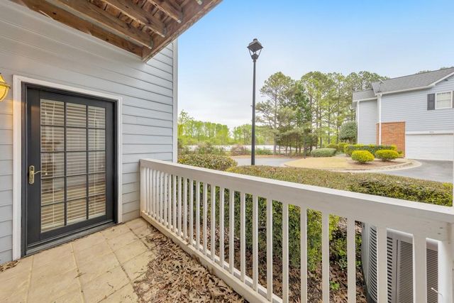 1002 Vinings Forest Lane SE 10, Smyrna, GA 30080