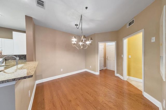 1002 Vinings Forest Lane SE 10, Smyrna, GA 30080