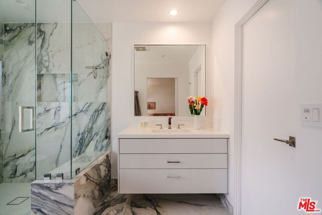 4608 Glencoe Avenue 3, Marina Del Rey, CA 90292