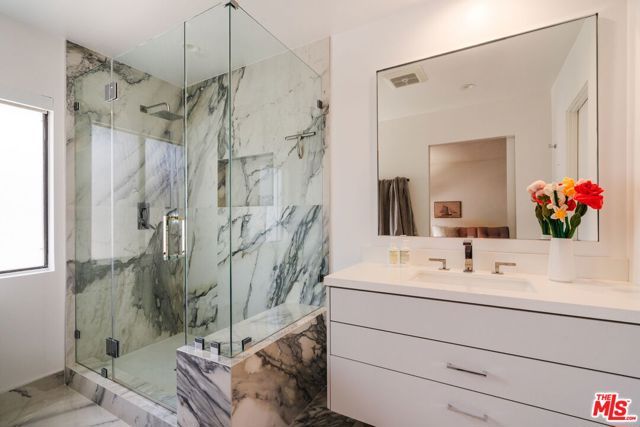 4608 Glencoe Avenue 3, Marina Del Rey, CA 90292