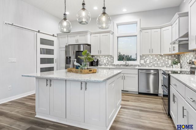 734 Cobblestone Pointe, Ashland, NE 68003