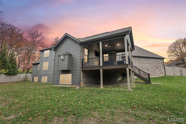 115 Ladue Pine Woods Place, St Louis, MO 63141