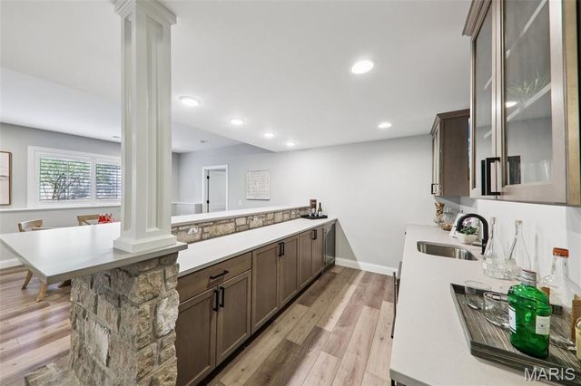 115 Ladue Pine Woods Place, St Louis, MO 63141