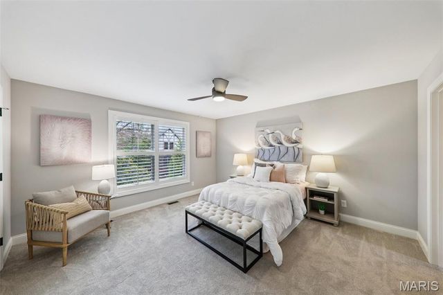 115 Ladue Pine Woods Place, St Louis, MO 63141