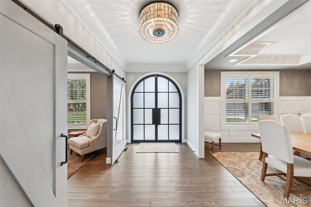 115 Ladue Pine Woods Place, St Louis, MO 63141