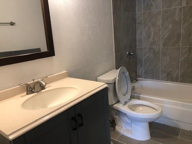 919 S Weatherred Drive 206, Richardson, TX 75080