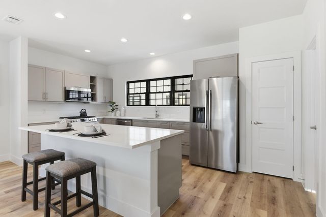 11930 S Hoa Sen Circle, Houston, TX 77072