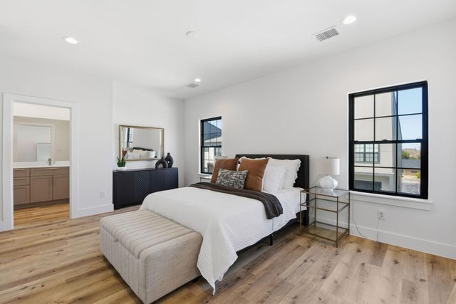 11930 S Hoa Sen Circle, Houston, TX 77072